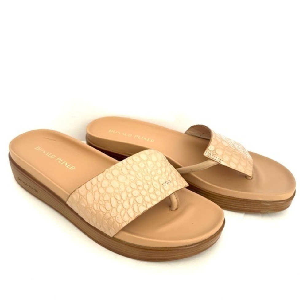 Donald J. Pliner Beige Textured Sandals Size 10